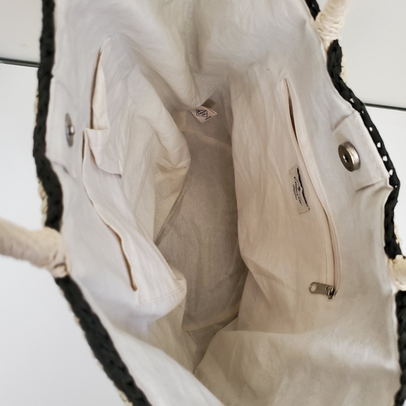 St. John's Bay Tote Straw Ladies Bag - Picture 6 of 8